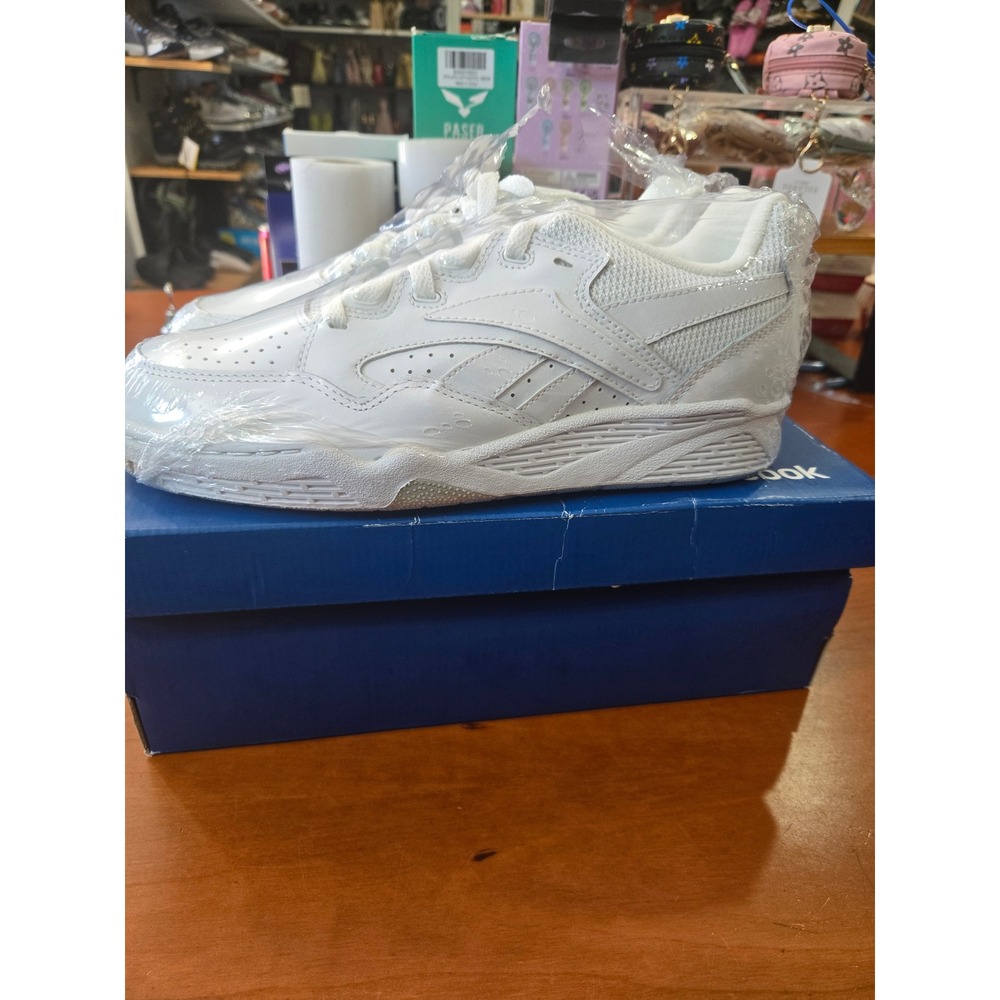 Reebok BB4000 Low Mens White Natural Basketball Sneakers 21659 Size 8